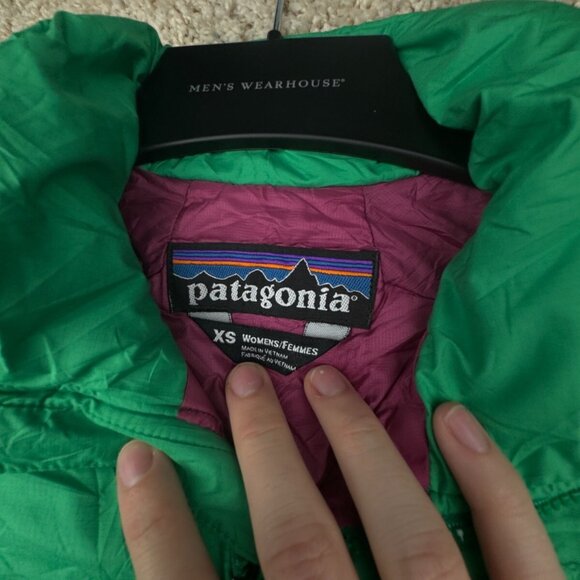 Patagonia Women’s Green XS Jacket Primaloft Full Zip Outdoors Pockets Pink Logo - Picture 14 of 16